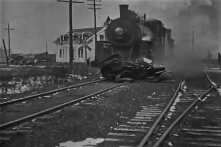 Car vs Train&nbsp;(1919)