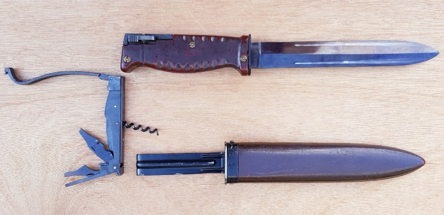 Sudanese AR10 Bayonet.jpg