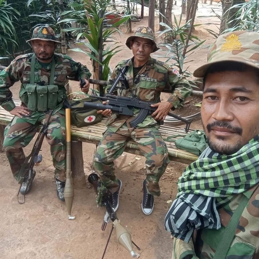 Cambodia Army Weapons – The Armourers Bench